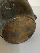 Charger l&#39;image dans la galerie, Gilbert François Bocquet artiste de  Carouge (1874-1955)

Rare vase en bronze Art nouveau vers 1920
