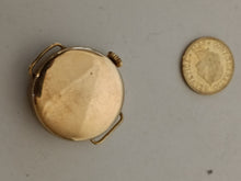 Charger l&#39;image dans la galerie, Montre bracelet de dame dorée à réviser, mouvement mécanique début Xxème
