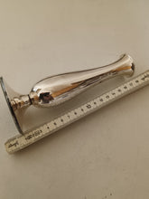 Charger l&#39;image dans la galerie, Jezler vase en argent 0.800 XXÈME
