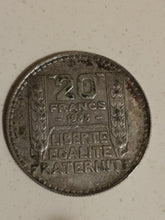 Charger l'image dans la galerie, 20 Francs Français 1933, modèle Turin en argent. état SUP 20g

