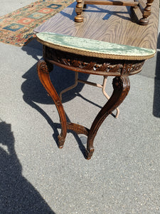 Console à poser style Louis XV en noyer massif sculpté. Fin XIXÈME début Xxème