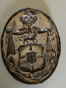 Rare plaque avec blason famille royale , Prusse, Polonaise ou Russe en argent massif repoussé. XIXÈME