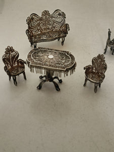 Ensemble salon en filigrane d'argent massif , 6 pièces, avec un piano boîte