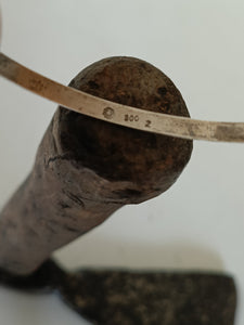 Duvosin bracelet moderne en argent, probablement travail du père ! Orfèvre Carougeois de renommé.