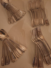 Charger l'image dans la galerie, Christofle filet ancien , série pour 12 personnes de 48 couverts argentés. Monogramme JB
