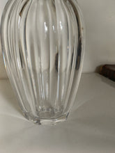 Charger l'image dans la galerie, Vase en cristal taillé XXÈME, parfait état
