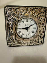 Charger l'image dans la galerie, Pendulette à poser style art nouveau en argent
