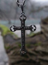 Charger l'image dans la galerie, Croix boutonnée ancienne Marcassite et argent
