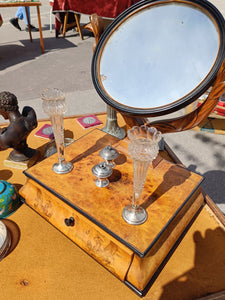 Èsyché de table en placage de ronce de noyer sur cerisier. Fin XIXÈME Biedermeier parfait état.