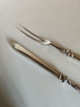 Charger l&#39;image dans la galerie, Paire de fourchette de service avec manche argent , Allemagne début XXÈME
