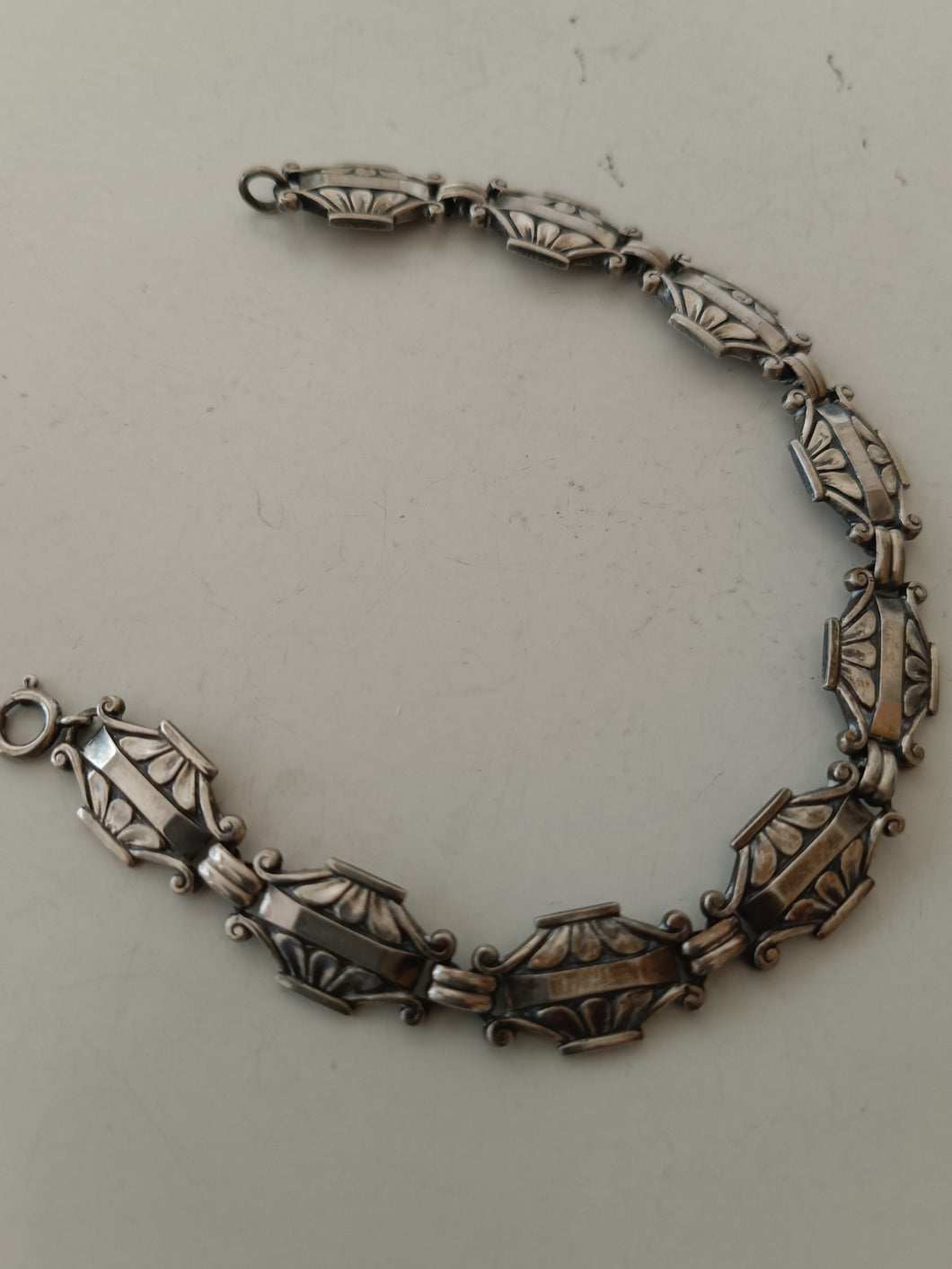 Bracelet Art Déco en argent massif