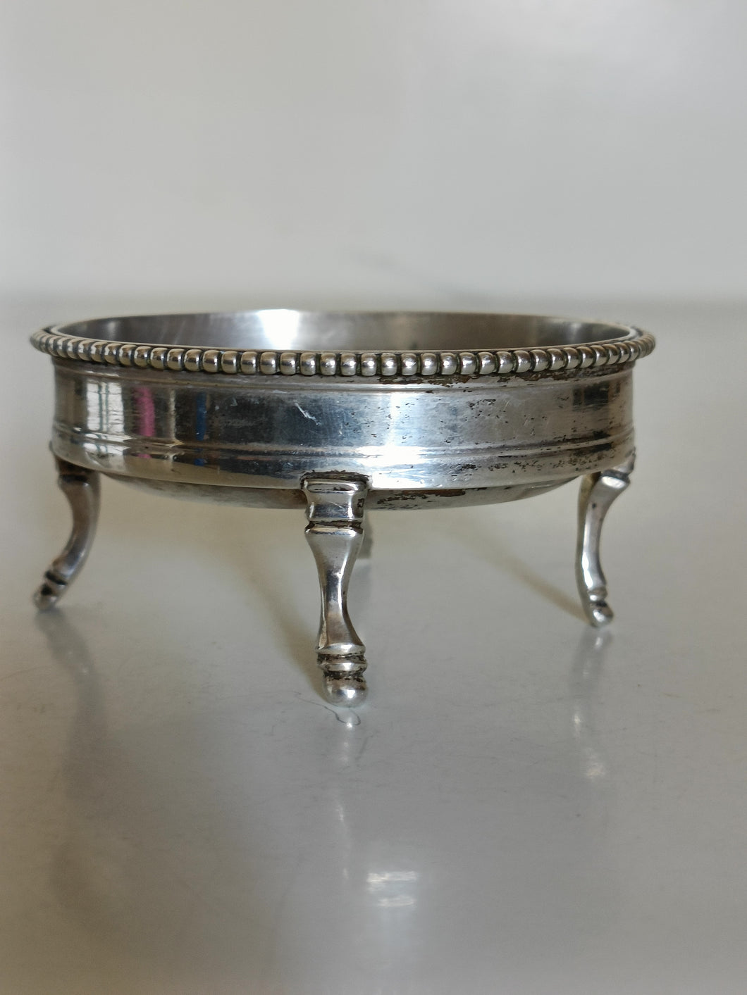 Élégant saleron en argent massif, Autriche Hongrie, ville de Vienne début XIXE fin XVIIIÈME