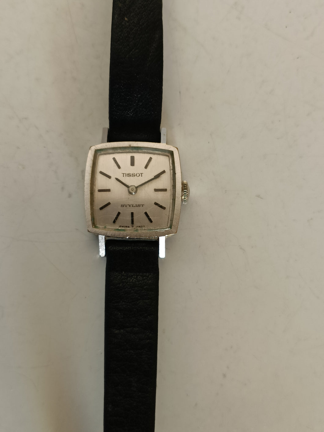 Tissot stylist montre bracelet femme mécanique, à réviser.