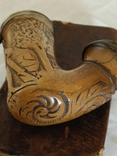 Charger l'image dans la galerie, Fourneau à pipe en écume de mer 18ème probablement hollandais, décors vie rurale.
