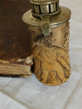 Charger l'image dans la galerie, Fourneau à pipe en écume de mer 18ème probablement hollandais, décors vie rurale.
