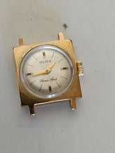 Charger l&#39;image dans la galerie, Olma Seven seas doré , montre bracelet femme . Fonctionne !
