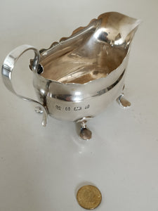 Saucière en argent massif Sterling Anglais . Début Xxème