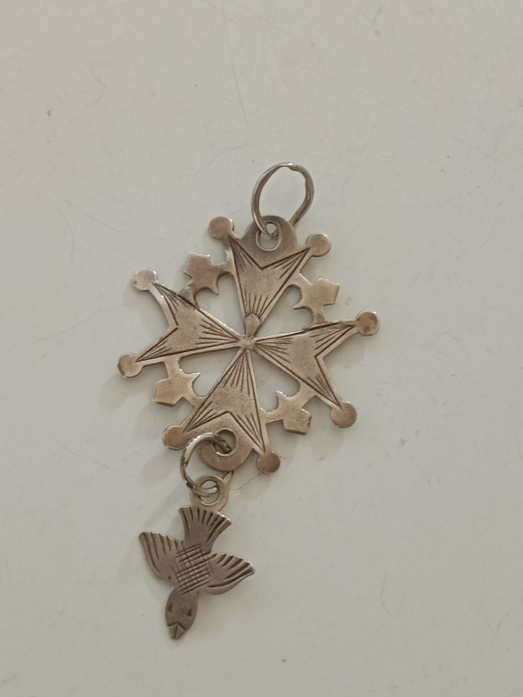 Croix huguenote en argent massif, probablement XIX EME avec son vécu.