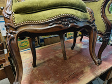 Charger l&#39;image dans la galerie, Rare paire de fauteuils cabriolets style Louis XV en palissandre. À recouvrir
