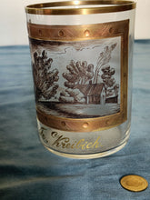 Charger l&#39;image dans la galerie, Copie verre peint et doré austro-hongrois XX ème
