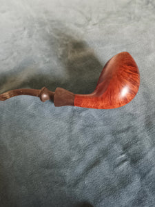 Stanwell 35M fait main au Danemark pipe en bois , en état d'usage .