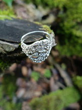 Charger l'image dans la galerie, Bague moderniste en argent massif
