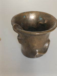 Garouste et Bonneti Rare vase en bronze fin XXÈME numéroté 7/8 , cachet fonderie d'art  Barthélémy,