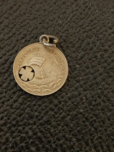 St George médaille de protection et chance en argent et emaille.