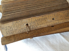 Charger l'image dans la galerie, Sri Lanka, sud de l'Inde, rare manuscrit bouddhiste sur feuille de banane . Probalne XIXÈME . Langage Tamoul
