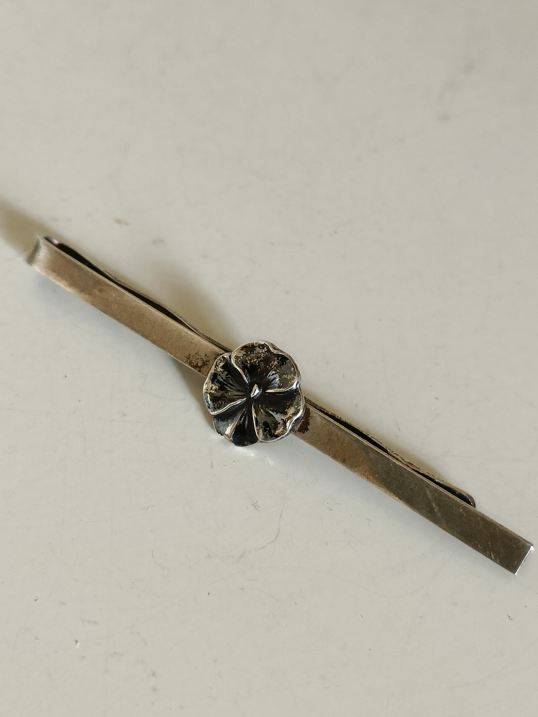 Pince à cravate trèfles à 4 feuilles argent