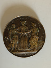 Charger l&#39;image dans la galerie, Napoléon III Égypte, canal de suez, grosse médaille en bronze. Quelques coups sur la tranche et reste de colle .. 173g de bronze , fin XIXÈME

