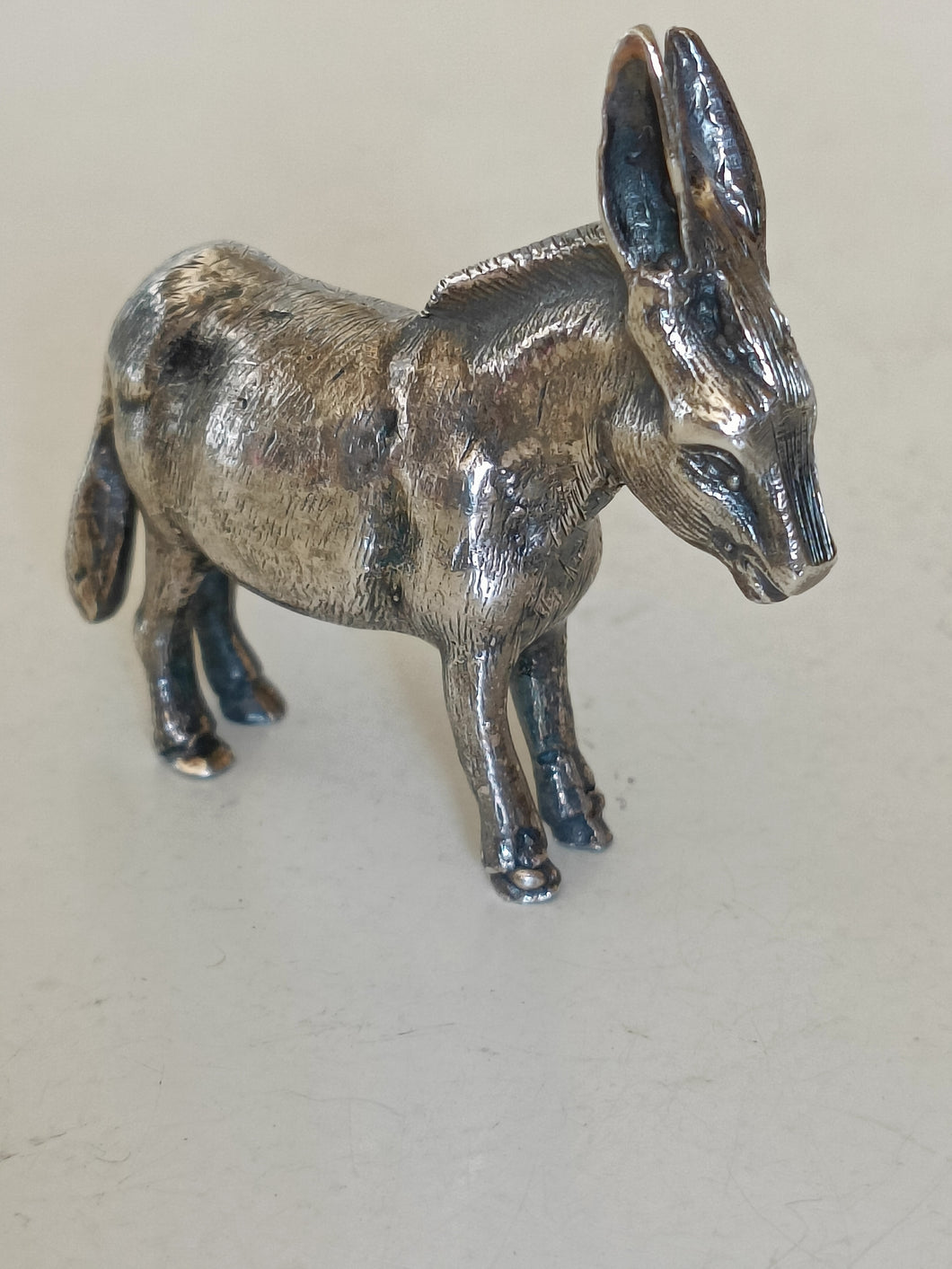 Figurine âne en argent massif.