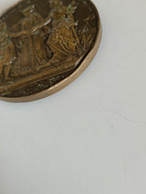 Charger l&#39;image dans la galerie, Napoléon III Égypte, canal de suez, grosse médaille en bronze. Quelques coups sur la tranche et reste de colle .. 173g de bronze , fin XIXÈME
