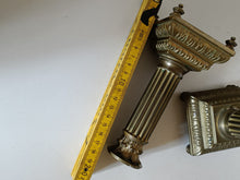 Charger l'image dans la galerie, Paire de bougeoir en bronze doré , style Louis XVI d'époque Napoléon
