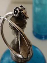 Charger l'image dans la galerie, Bertrand Arthus &amp; Béranger à Paris orfèvre 1903-1911 . Magnifique bracelet bélier dans le style Gréco Romain. En argent massif 925 38g début XXème
