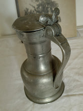 Charger l'image dans la galerie, André Utin à Vevey, reçu maître potier en 1736, rare chane valaisanne en étain 18ème avec inscription
