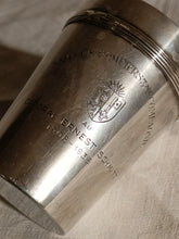 Charger l'image dans la galerie, Gobelet en argent massif ,offert par les sapeurs pompiers de Genève 3 ème compagnie en 1938.
