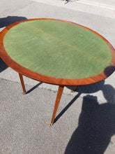 Charger l&#39;image dans la galerie, Petite console mi lune, table à jeux , début XXÈME Anglais , marqueterie acajou.
