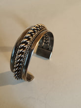 Charger l'image dans la galerie, Bracelet manchette en argent massif libanais
