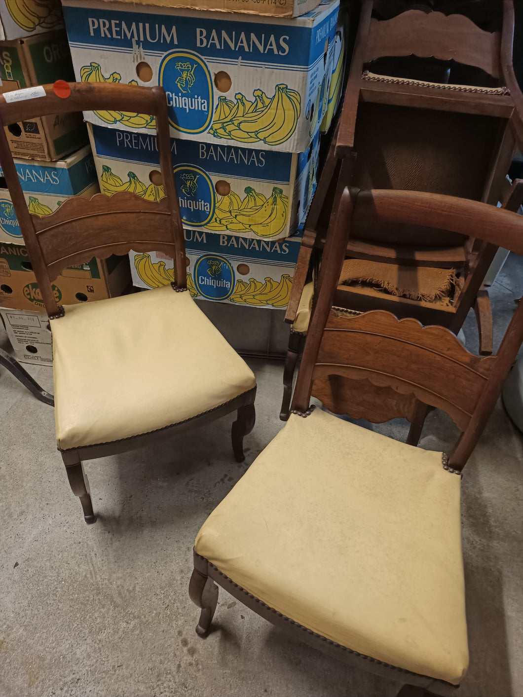 Rare série de 6 chaises Russes XIXÈME en acajou massif . À recouvrir