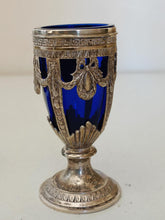 Charger l&#39;image dans la galerie, Verre en cristal bleu et argent massif italien, style Louis XVI. Début XXÈME
