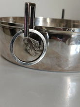 Charger l&#39;image dans la galerie, Rare plat creux d&#39;époque Directoire en argent premier titre Français
