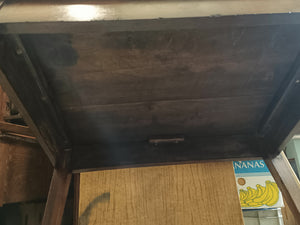 Table de bistrot en noyer massif , XIXÈME en parfait état.