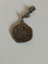 Charger l&#39;image dans la galerie, Médaille en argent Puidoux à ses soldats 1914-1918
