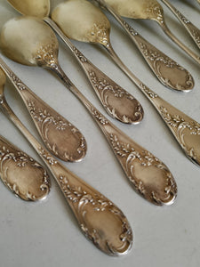 Cuillère à glace en argent massif et doré , modèle florale genre Rococo, Allemagne début XXÈME