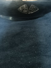 Charger l&#39;image dans la galerie, Charles Jacot pour la maison Mugnier à Genève, exceptionnelle saucière en argent 900 . 1925/1936
