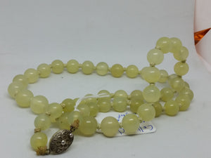 Collier Chinois ancien en jade et argent.
