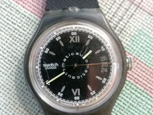 Charger l&#39;image dans la galerie, Swatch unisex automatic
