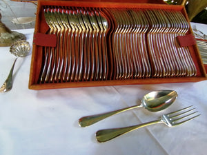 Coffret ménagère complet en argent massif