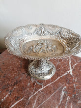 Charger l&#39;image dans la galerie, Coupe de mariage ancienne en argent massif.
